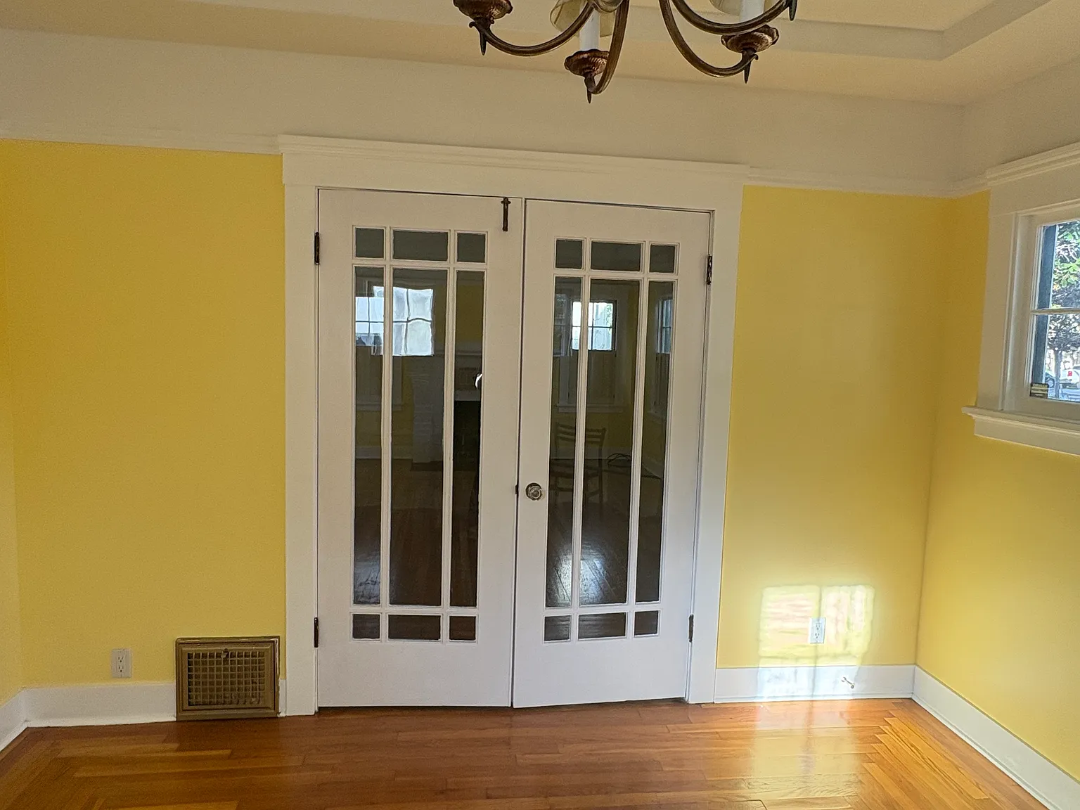 2 bed, 1094 sqft, $3,795 — Photo 2