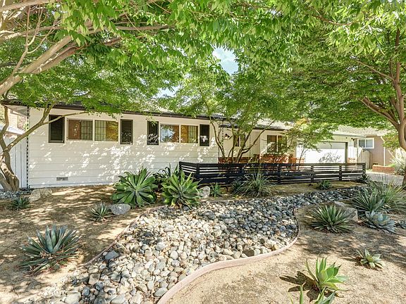 2nd image of 5615 Surf Way
