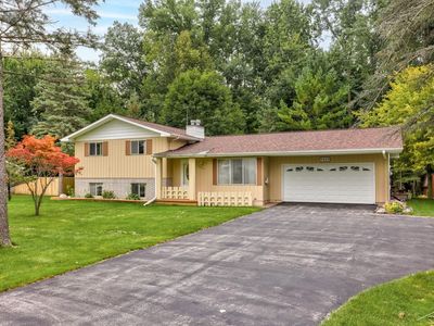 7937 Una Dr, Saginaw, MI, 48609