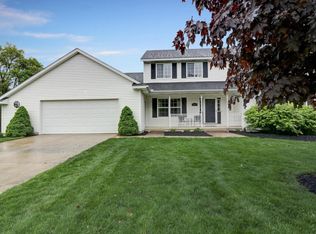 1899 Crabtree Ln, Jenison, MI 49428