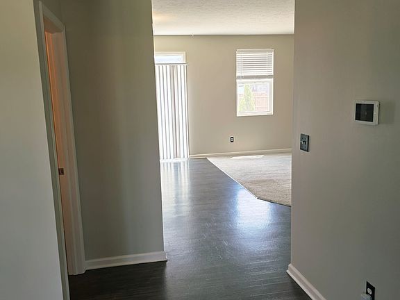 5th image of 4455 Averly Park Cir