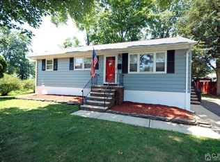 209 2nd St, Middlesex, NJ 08846