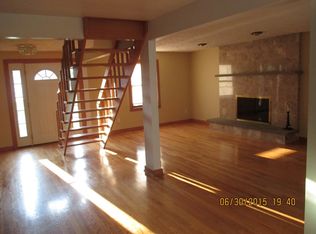 108 John Jay Dr, Rochester, NY 14617