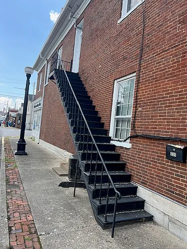 204 E Main St Photo 1