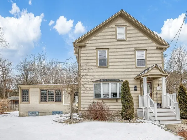52 Morse St, Foxboro, MA 02035