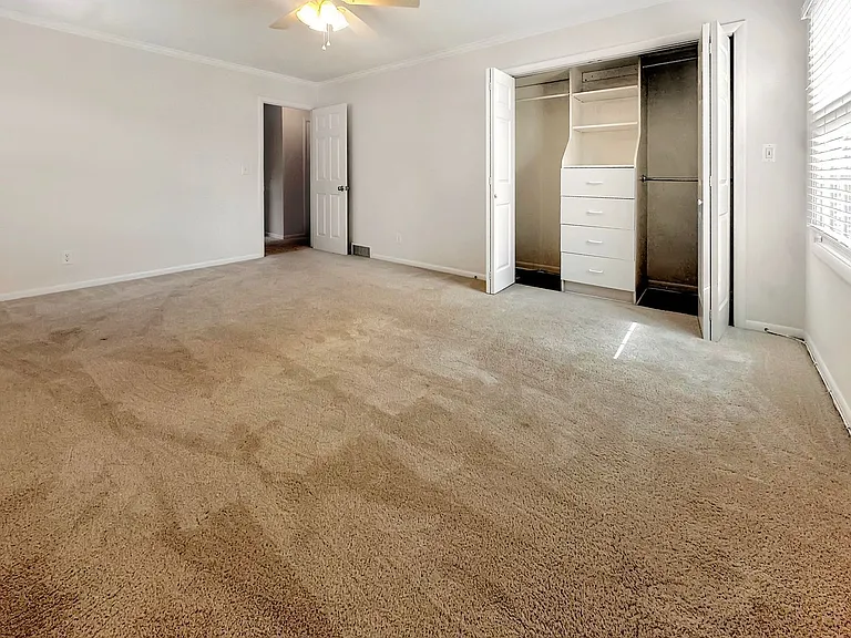 2236 Elmwood Dr SE — Photo 13