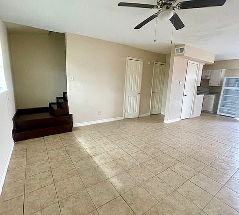 3rd image of 2515 Solomon Dr #C-5