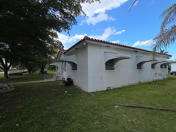 3rd image of 145 SW 3rd Avenue