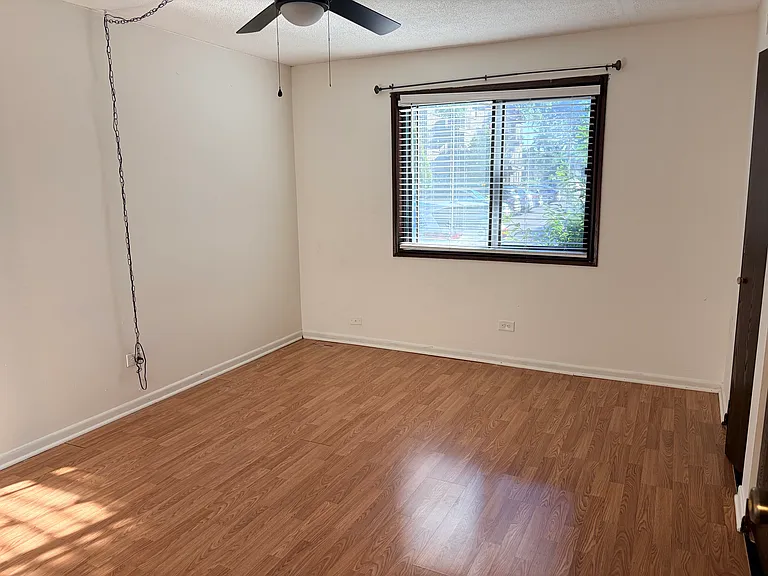 5403 Chateau Dr — Photo 14