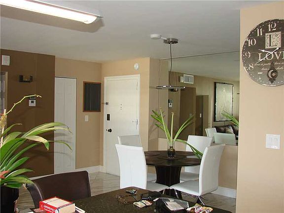 4th image of 7135 Collins Ave APT 422