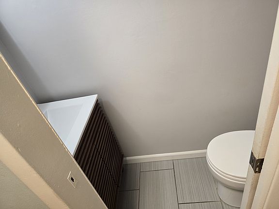 5th image of 2571 Kingstowne Dr #1