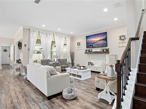 3rd image of 17183 Ocean Hill Dr
