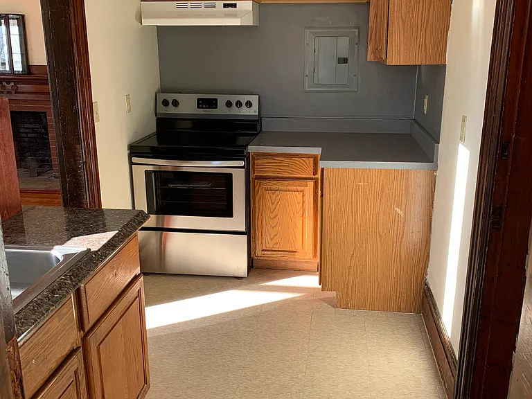 14 Beacon St #4 — Photo 12