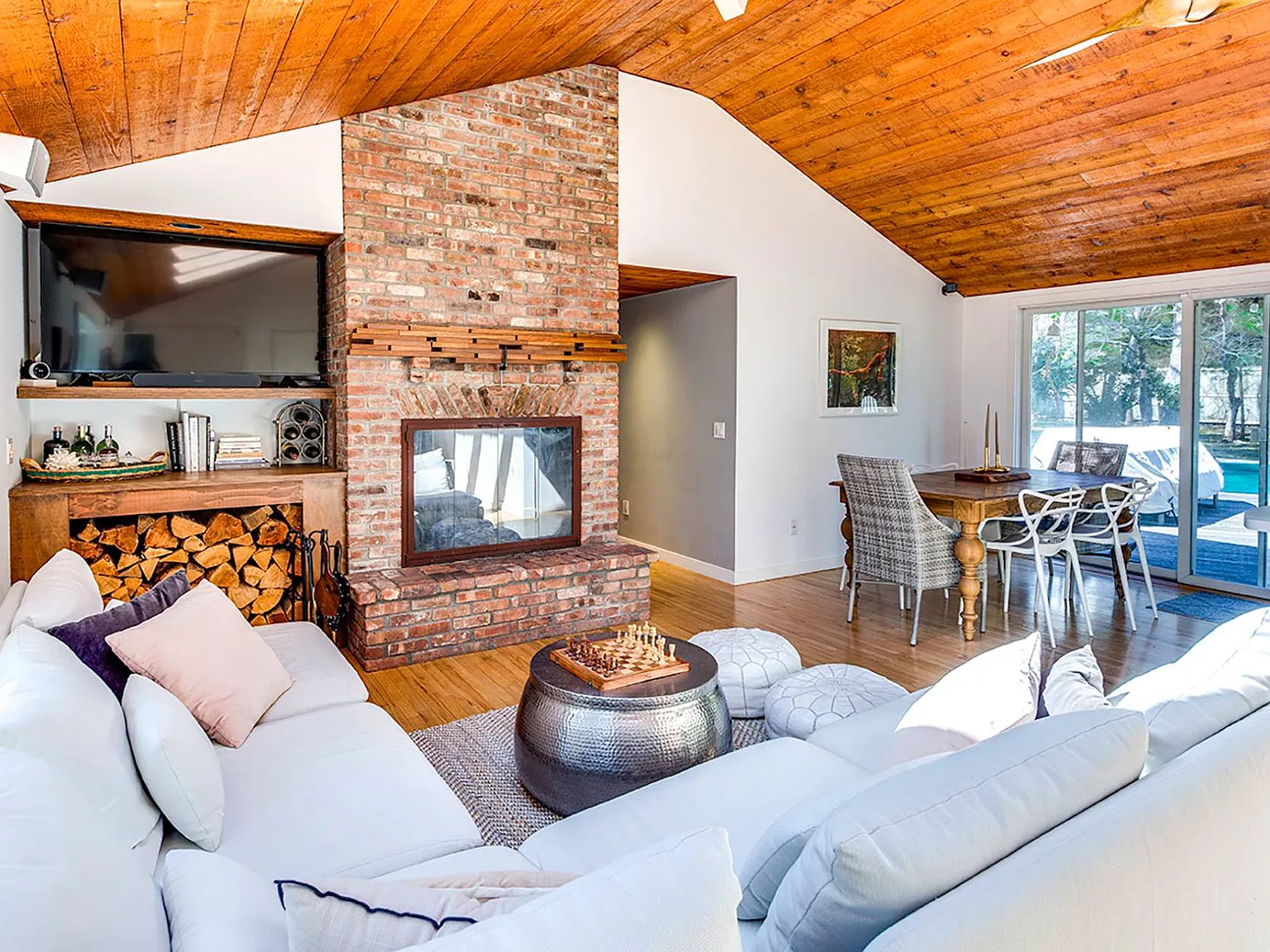 Enjoy Sammy's Beach Retreat for the Summer — Photo 4