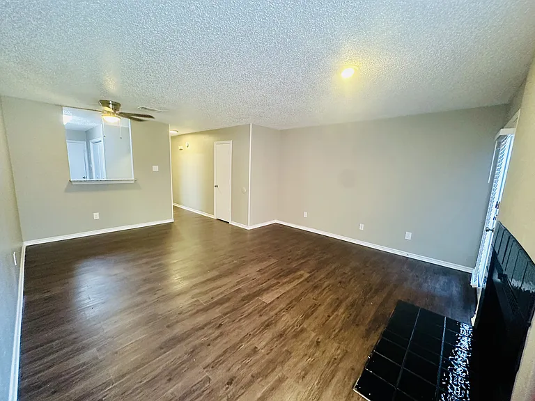 1601 Wynn Joyce Rd — Photo 24