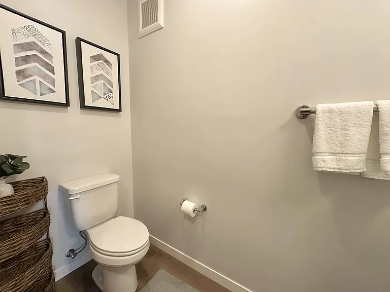 The Eloise Apartments — Photo 86