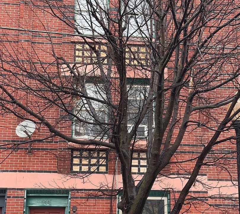 1st image of 146 W Hanover St