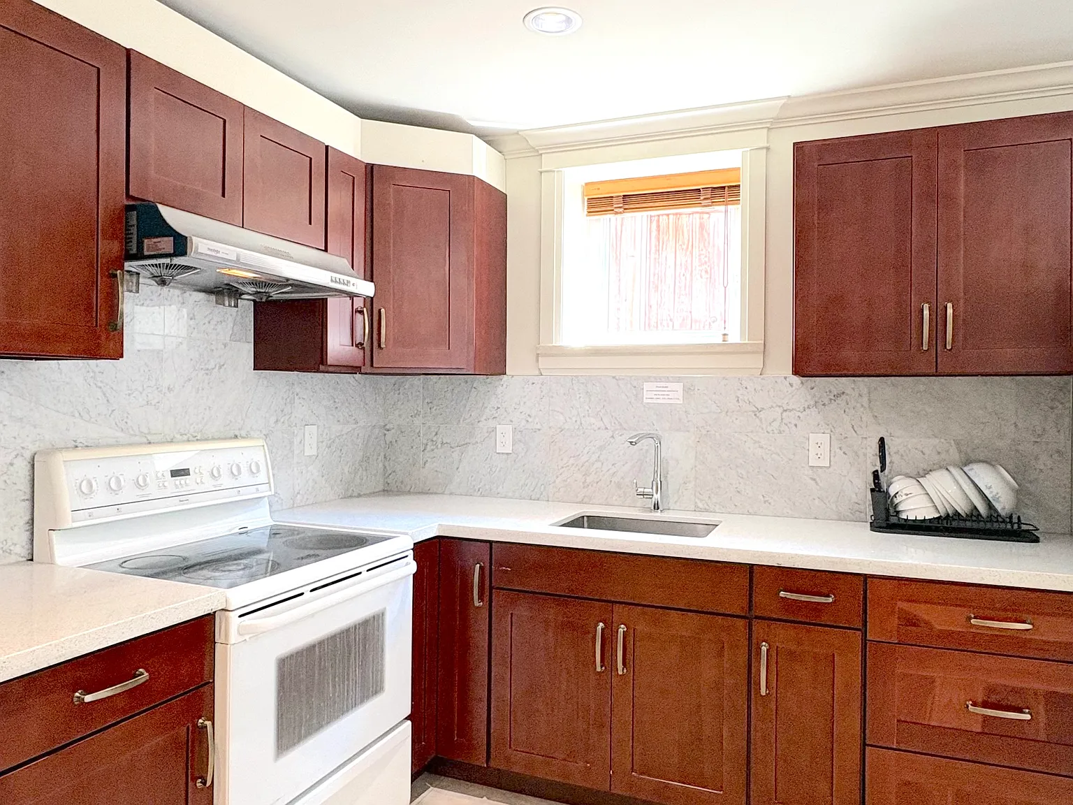 2 bed, 800 sqft, $1,999 — Photo 4