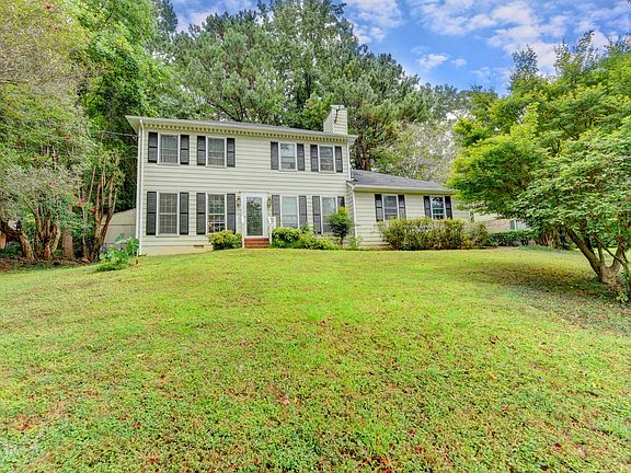 3rd image of 1007 Tumblewood Trl