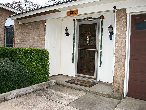 2nd image of 1800 Winchester Way