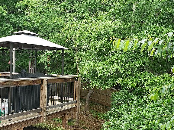 3rd image of 361 Cypress Dr