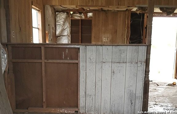 4th image of 409 N Yule Ave