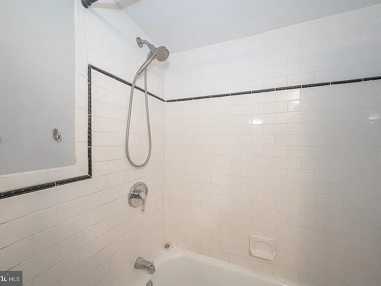 1726 Wallace St #101 — Photo 12