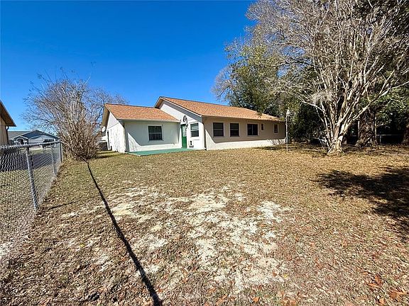 3rd image of 13718 SW 40th Cir