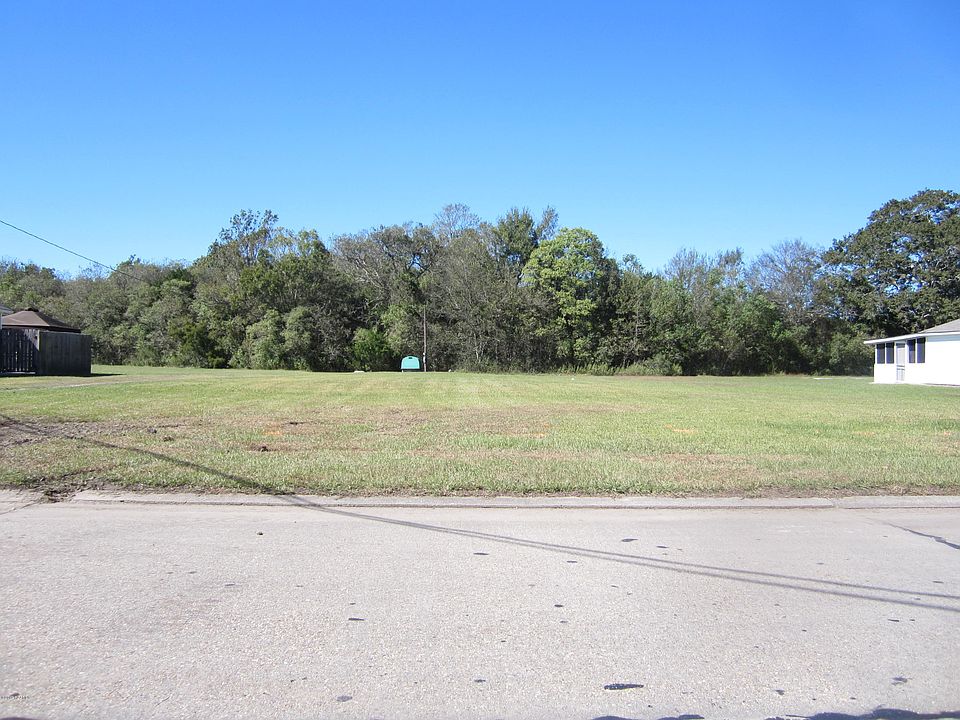 2nd image of Southport Blvd