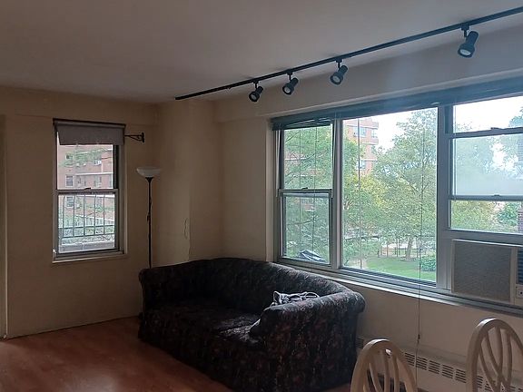 2nd image of 575 Grand St APT E204