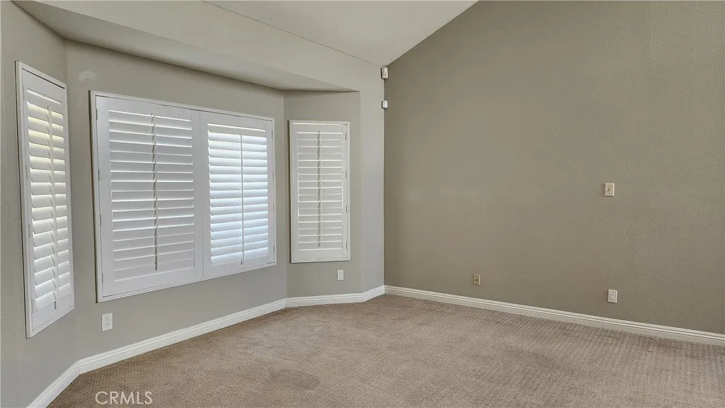 4 bed, 2200 sqft, $3,500 — Photo 4