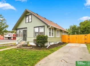 4562 Charles St, Omaha, NE 68132