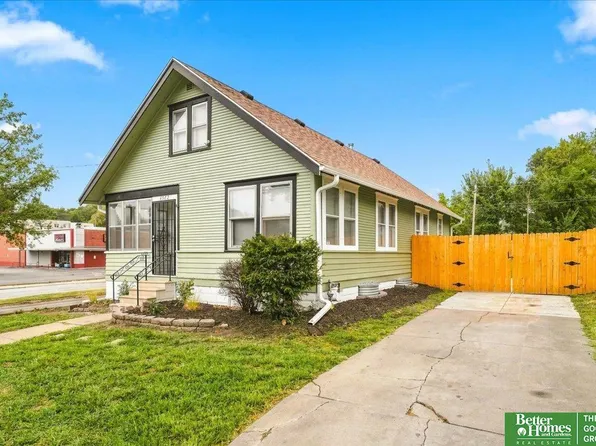 4562 Charles St, Omaha, NE 68132