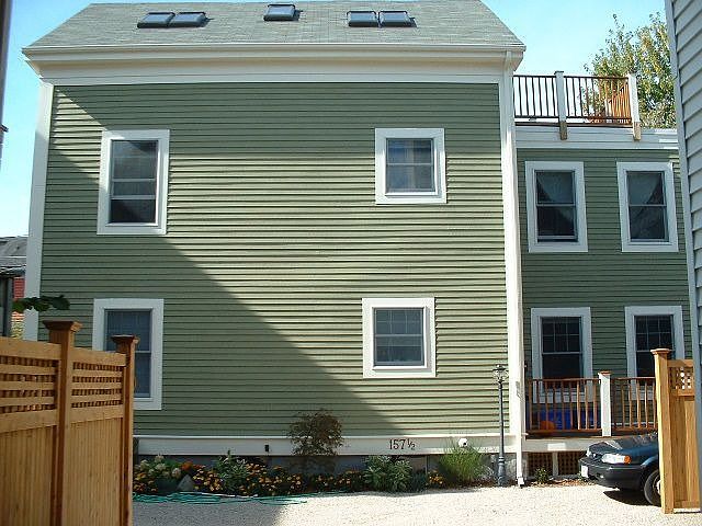 Off-street driveway view