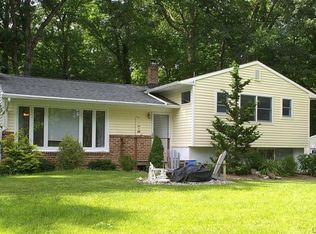 35 Sky Top Rd, Ridgefield, CT 06877