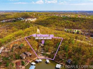 45 Hickory Rd, Lake Ozark, MO 65049