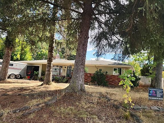 2nd image of 17620 SE Tibbetts St