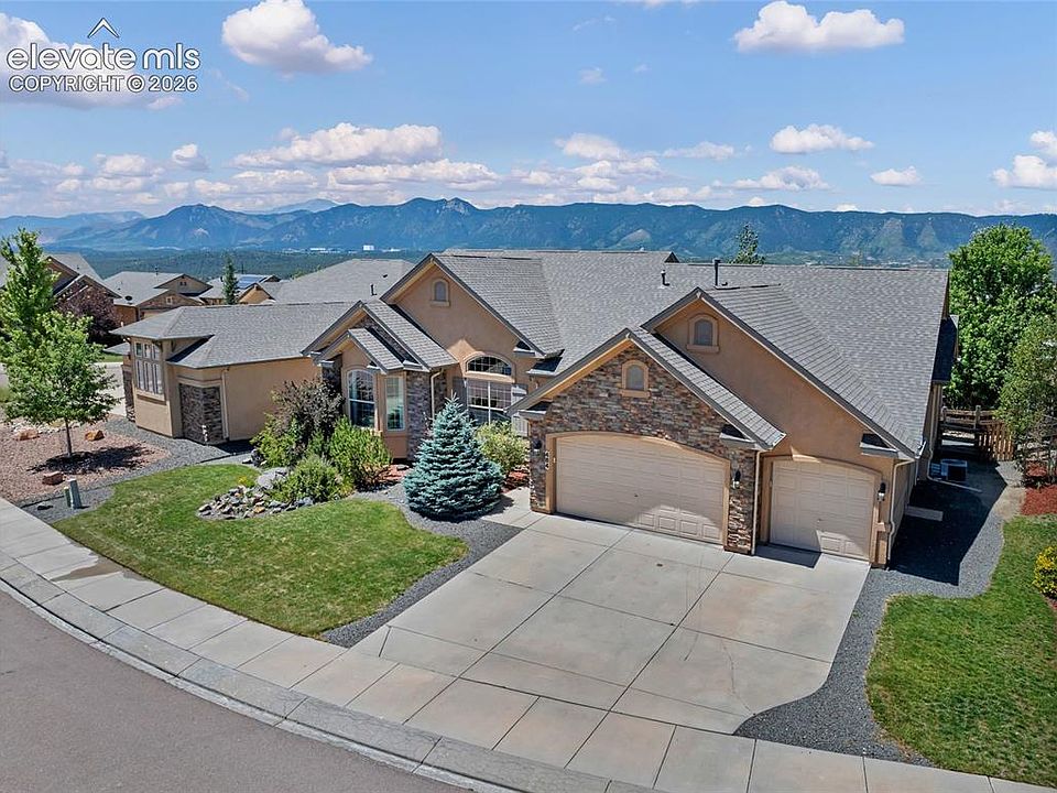 1st image of 484 Pasada Way