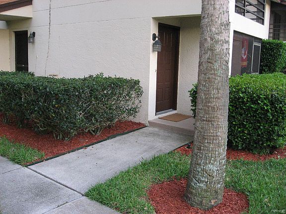 5771 Gardens Drive 003