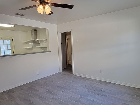 3rd image of 3863 Boone Park Ave