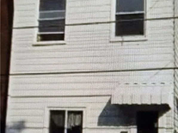 5220 Holmes St, Pittsburgh, PA 15201