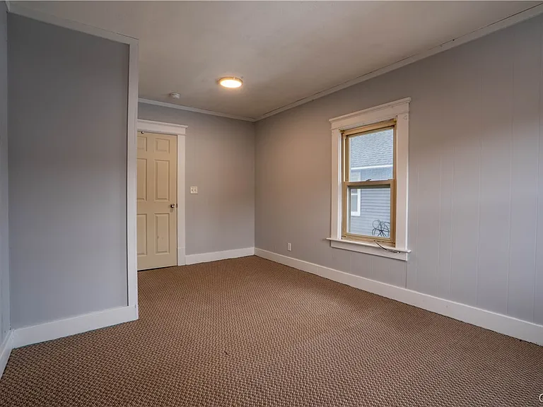 208 E Clark St #1 — Photo 7