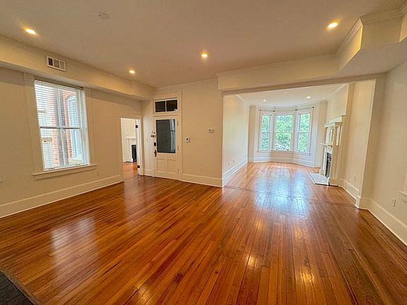 5th image of 205 E Charlton St #B