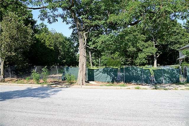 1st image of 113 Parkway Dr