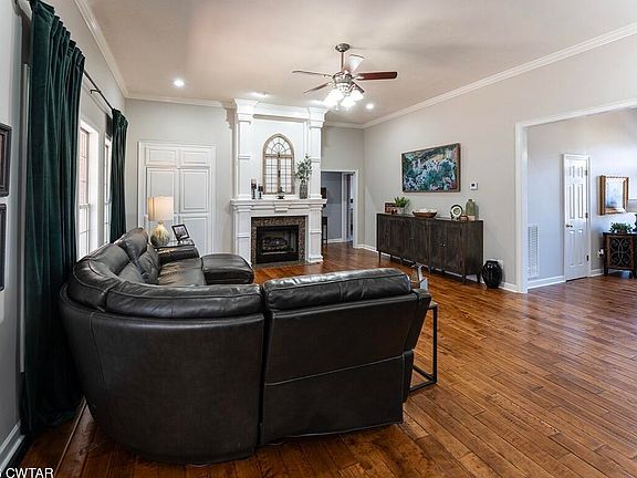 2nd image of 9 Shadow Ridge Dr