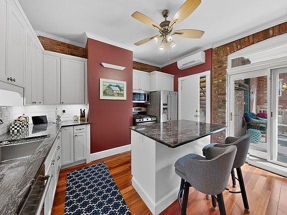 4th image of 18 Hancock St APT 4