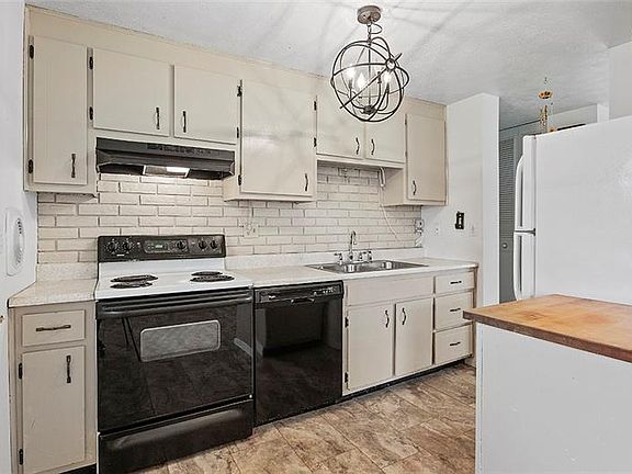 2nd image of 366 McWilliams Dr