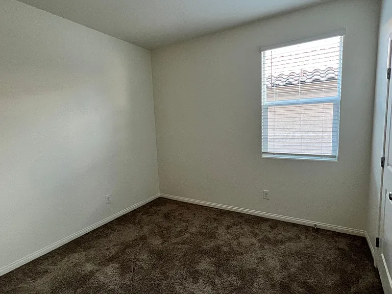8679 Glen Echo Ave — Photo 16