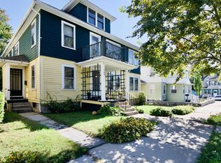 107-109 Rochelle St, Springfield, MA 01109