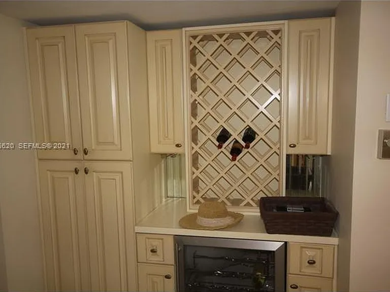 5151 Collins Ave #1030 — Photo 12